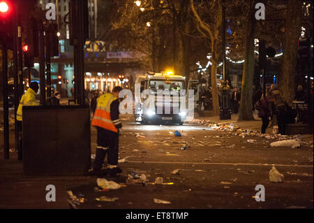 Effacer jusqu'après le Nouvel An 2015 Londres freworks display : Voir Où : London, Royaume-Uni Quand : 01 Jan 2015 Crédit : Peter Maclaine/WENN.com Banque D'Images