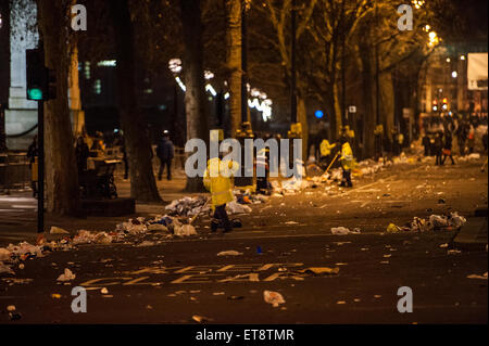 Effacer jusqu'après le Nouvel An 2015 Londres freworks display : Voir Où : London, Royaume-Uni Quand : 01 Jan 2015 Crédit : Peter Maclaine/WENN.com Banque D'Images