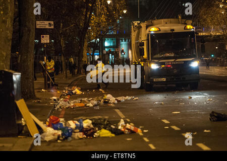 Effacer jusqu'après le Nouvel An 2015 Londres freworks display : Voir Où : London, Royaume-Uni Quand : 01 Jan 2015 Crédit : Peter Maclaine/WENN.com Banque D'Images