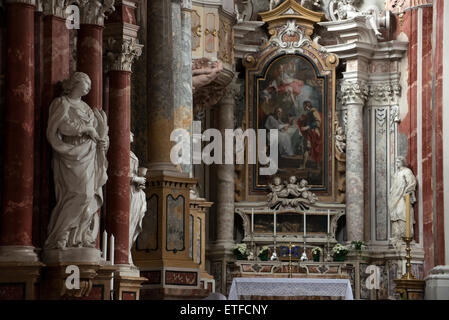 Couvent du 18ème siècle, l'église de style baroque viennois, Pajot (Neustift), Italie Banque D'Images