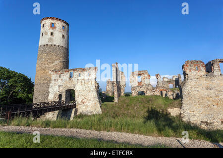 Ruines romantiques d'un château médiéval Zviretice République tchèque Bohême centrale, Banque D'Images