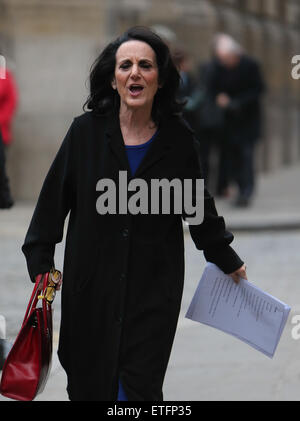 Le Service d'action de grâce pour la vie de Lynda Bellingham Pattemore OBE à Saint Stephens Walbrook comprend : Lesley Joseph Où : London, Royaume-Uni Quand : 11 Mar 2015 Source : WENN.com Banque D'Images