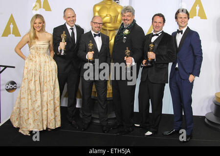 87e Academy Awards annuels - Salle de presse au Théâtre Dolby : Chloe Grace Moretz', Paul Franklin, Andrew Lockley, Ian Hunter, Scott Fisher, Ansel Elgort Où : Los Angeles, California, United States Quand : 22 Mar 2015 Crédit : FayesVision/WENN.com Banque D'Images