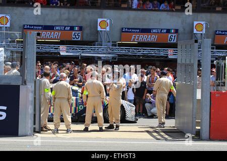 13.06.2015, le Mans, France. Championnats du monde d'Endurance. 24 Heures du Mans. # 97 ASTON MARTIN RACING (GBR) Aston Martin V8 Vantage GTE PRO DARREN TURNER (GBR) STEFAN MUCKE (DEU) ROB BELL (GBR) Banque D'Images