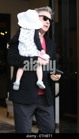 Alec Baldwin bénéficiant d''une journée en famille avec sa future épouse Hilaria et sa petite fille Carmen à Beverly Hills avec : Alec Baldwin, Carmen Baldwin Où : Los Angeles, California, United States Quand : 23 Mar 2015 Crédit : Sharppix/WENN.com Banque D'Images