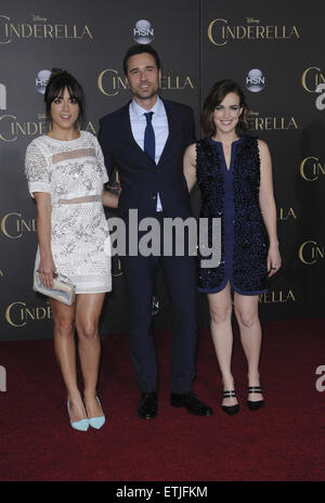 Los Angeles premiere du Disney's 'Cinderella' au El Capitan Theatre - Arrivées en vedette : Chloe Bennett, Brett Dalton, Elizabeth Henstridge Où : Los Angeles, California, United States Quand : 01 mars 2015 : Crédit/WENN.com Apega Banque D'Images