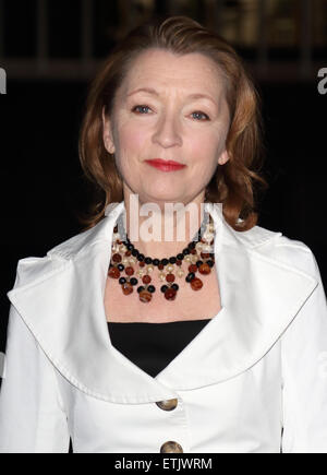 'Avance Rapide' - un gala de financement nationale de théâtre au Théâtre National, South Bank, Londres comprend : Lesley Manville Où : London, Royaume-Uni Quand : 04 mars 2015 Source : WENN.com Banque D'Images