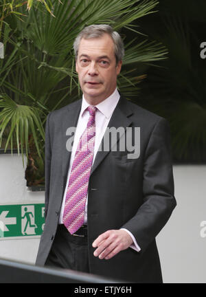 Nigel Farage en dehors de l'ITV Studios avec Nigel Farage : où : London, Royaume-Uni Quand : 05 mars 2015 Credit : Rocky/WENN.com Banque D'Images