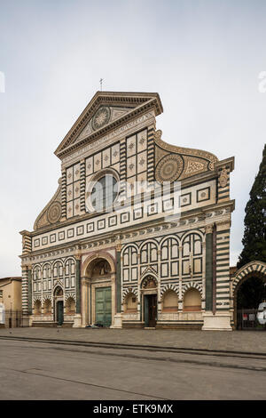 Façade d'entrée, Santa Maria Novella, Florence, Italie Banque D'Images