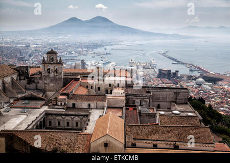 Paysage de Spaccanapoli da Castel Sant'Elmo - Saint Martino Banque D'Images