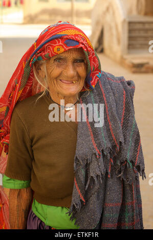 Portrait d'une femme âgée, Mandawa, région de Shekawati, Rajasthan Inde Banque D'Images