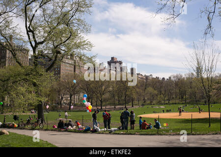 Personnes dans Central Park, New York. Banque D'Images