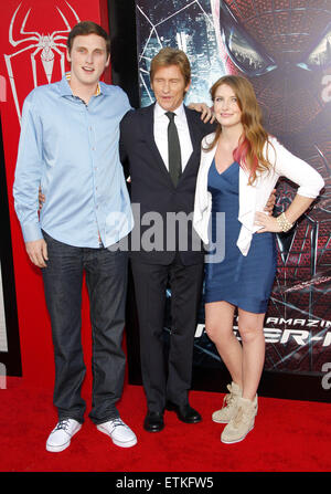 Denis Leary au Los Angeles premiere de 'The Amazing Spider-Man' qui s'est tenue au Regency Village Theatre de Westwood. Banque D'Images