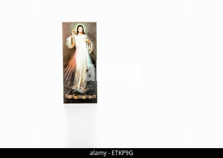 Isolé sur fond blanc, une image de Jésus Miséricordieux avec ruban blanc en bas sans écrits Banque D'Images
