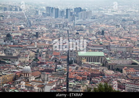 Paysage de Spaccanapoli da Castel Sant'Elmo - Saint Martino Banque D'Images