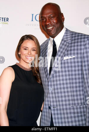 Derek Jeter Celebrity Invitational a tenu à Aria Resort & Casino - Arrivées avec : Michael Jordan, Yvette Prieto Où : Las Vegas, Nevada, United States Quand : 13 mars 2015 : Crédit/WENN.com DJDM Banque D'Images