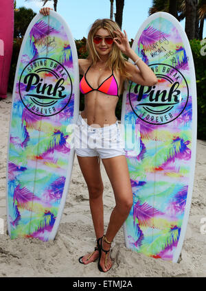 Victoria Secret Nation rose accueille le Ultimate Spring Break avec bash : Gigi Hadid Où : Miami Beach, Florida, United States Quand : 14 Mar 2015 Crédit : Johnny Louis/WENN.com Banque D'Images