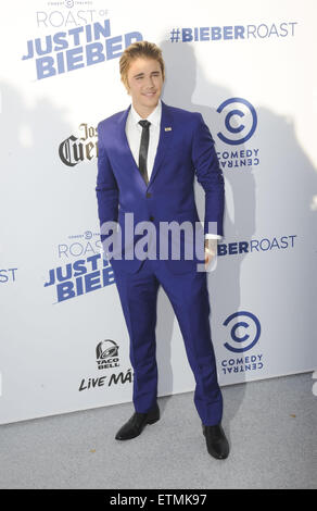 Assister à des célébrités de Comedy Central Roast de Justin Bieber à Studios Sony à Culver City - Arrivées avec : Justin Bieber Où : Los Angeles, California, United States Quand : 15 mars 2015 : Crédit/WENN.com Apega Banque D'Images