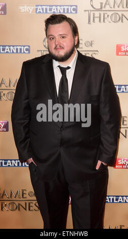 La première mondiale de 'Game of Thrones' Saison 5 a tenu à la Tour de Londres - Arrivées avec : John Bradley Où : London, Royaume-Uni Quand : 18 Mar 2015 Crédit : Mario Mitsis/WENN.com Banque D'Images