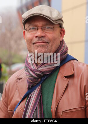 Louis Frédéric Lerner arrive à Venue Cymru pour la production de 'The Full Monty' Avec : Louis Frédéric Lerner Où : Llandudno, Royaume-Uni Quand : 20 mars 2015 Source : WENN.com Banque D'Images