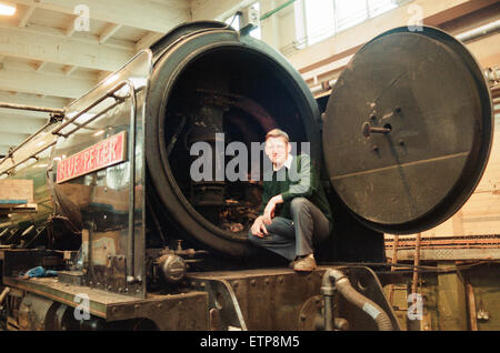 ICI, la préservation de la 4e janvier 1994. Dave Pearson avec l'A2 N° 60532 Blue Peter locomotive conçue par Arthur H Sacy du LNER. Banque D'Images