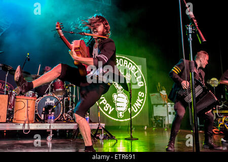 11 juin 2015 - Rochester Hills, Michigan, États-Unis - Gogol Bordello effectuant au Meadow Brook Music Festival à Rochester Hills, MI le 11 juin 2015 (Crédit Image : © Marc Nader/Zuma sur le fil) Banque D'Images