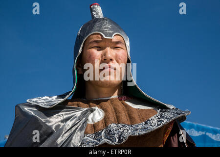 Région d'Irkoutsk, en Russie. 14 Juin, 2015. Le festival international de groupes ethno-culturels (Jeux Erdyn Erdyn Naadan) dans la région d'Irkoutsk, le lac Baïkal, près de la Russie Crédit : Nikolay Vinokourov/Alamy Live News Banque D'Images