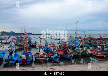 Bateaux de pêche en Thaïlande Banque D'Images