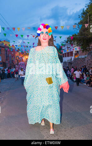 Mojigangas au festival de Valle del Maiz , le 31 mai 2015 à San Miguel de Allende, Mexique. Banque D'Images