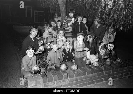 Kids Halloween Party à Rousden près de Birmingham. 30 Octobre 1978 Banque D'Images