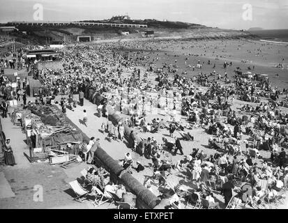 De mineurs en vacances à l'île de Barry, Vale of Glamorgan, Pays de Galles. 5 août 1951. Banque D'Images