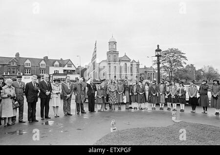 Service du souvenir au cénotaphe, Middlesbrough, 8e novembre 1979. Banque D'Images