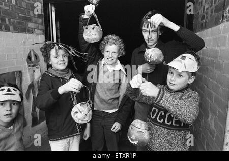 Kids Halloween Party à Rousden près de Birmingham. 30 Octobre 1978 Banque D'Images