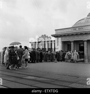 Maison de scènes dans Blackpool, Lancashire. 5 août 1961. Banque D'Images