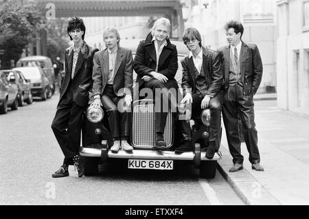 Le groupe américain 'Voitures'. Composé de Rick Ocasek, Elliot Easton, Greg Harkes, David Robinson et Ben Orr. 16 octobre 1984. Banque D'Images