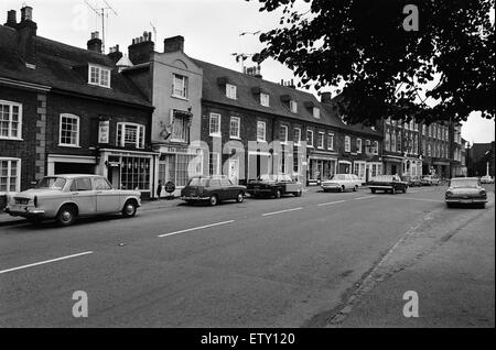 Bedford Street, Village de Woburn, Bedfordshire. 24 juillet 1968. Banque D'Images