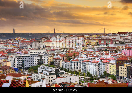 Lisbonne, Portugal skyline at sunset. Banque D'Images