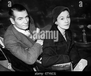 Laurence Olivier et Vivien Leigh, ils seront avec ensemble dans une production de The Sleeping Princess, au Kings Theatre. Photo-call au Kings Theatre, Glasgow, Ecosse, le 6 octobre 1953. Banque D'Images