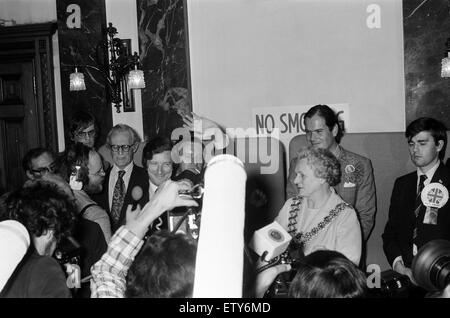 Ladywood, Birmingham, d'une élection partielle, le 18 août 1977. Déclaration, John Sever, du travail gagne avec 8 227 votes. Anthony Reed Herbert, candidat du Front National a reçu 888 votes. Banque D'Images