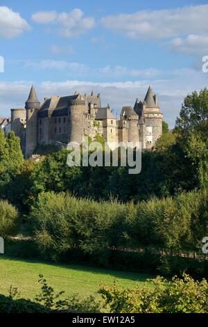 Ville médiévale française de Vitré, Bretagne. Vitré Château Chateau vu de l'ouest. L'été Banque D'Images