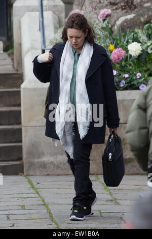 Olivia Colman et Neil Morrissey filmer le nouveau BBC drama 'La nuit' à Londres avec : Olivia Colman Où : London, Royaume-Uni Quand : 02 Jan 2015 C Banque D'Images