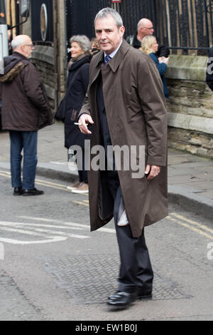 Olivia Colman et Neil Morrissey filmer le nouveau BBC drama 'La nuit' à Londres avec : Neil Morrissey Où : London, Royaume-Uni Quand : 02 Jan 2015 C Banque D'Images