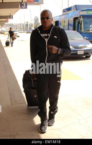 Nouvelle édition chanteur Ricky Bell arrive à l'Aéroport International de Los Angeles (LAX) comprend : Ricky Bell Où : Los Angeles, California, United States Quand : 03 Jan 2015 C Banque D'Images