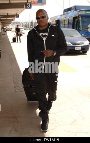 Nouvelle édition chanteur Ricky Bell arrive à l'Aéroport International de Los Angeles (LAX) comprend : Ricky Bell Où : Los Angeles, California, United States Quand : 03 Jan 2015 C Banque D'Images