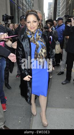 Gloria Estefan laissant le Today Show comprend : Gloria Estefan Où : Manhattan, New York, United States Quand : 13 Jan 2015 C Banque D'Images