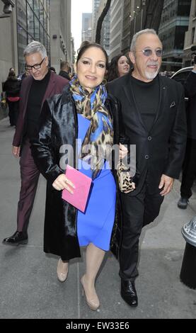 Gloria Estefan laissant le Today Show comprend : Gloria Estefan, Emilio Estefan Où : Manhattan, New York, United States Quand : 13 Jan 2015 C Banque D'Images