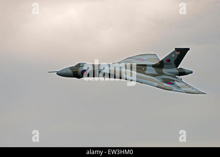 Avro Vulcan Bomber XH558 Cosford Raf Air Show Angleterre UK Flying Banque D'Images