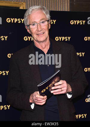 Appuyez sur "Gypsy" nuit au Savoy Theatre avec : Paul O'Grady Où : London, Royaume-Uni Quand : 15 Avr 2015 C Banque D'Images