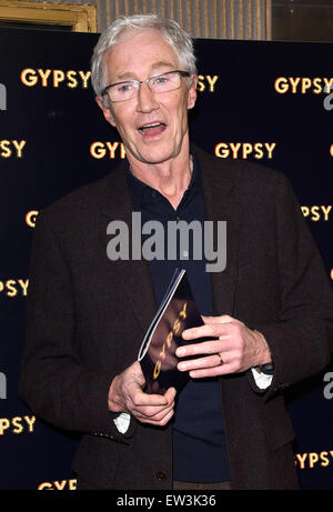 Appuyez sur "Gypsy" nuit au Savoy Theatre avec : Paul O'Grady Où : London, Royaume-Uni Quand : 15 Avr 2015 C Banque D'Images