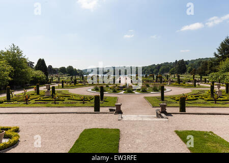 Jardins à l'italienne vue de la partie supérieure de la plate-forme d'observation Le Jardin de fleurs Banque D'Images